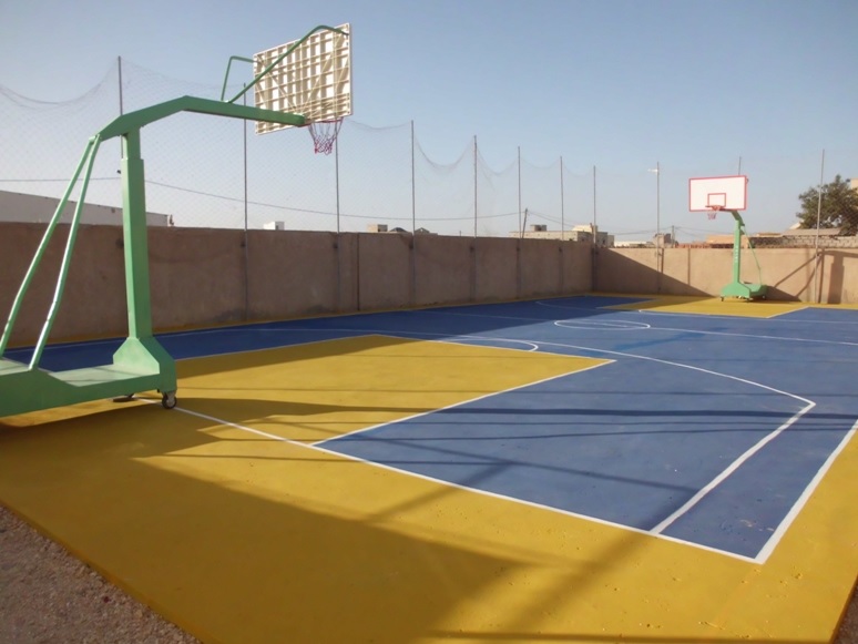 Le terrain de basket